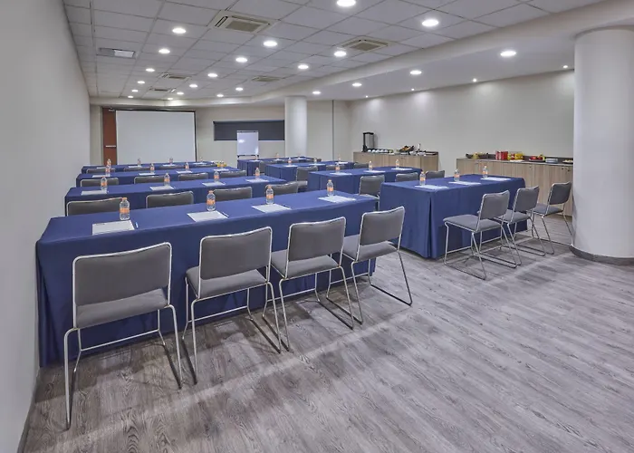 Hotel Express Ciudad De Aeropuerto 3*
