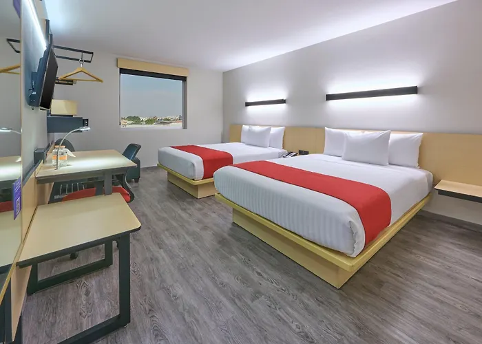 Express Ciudad De Aeropuerto Hotel 3*